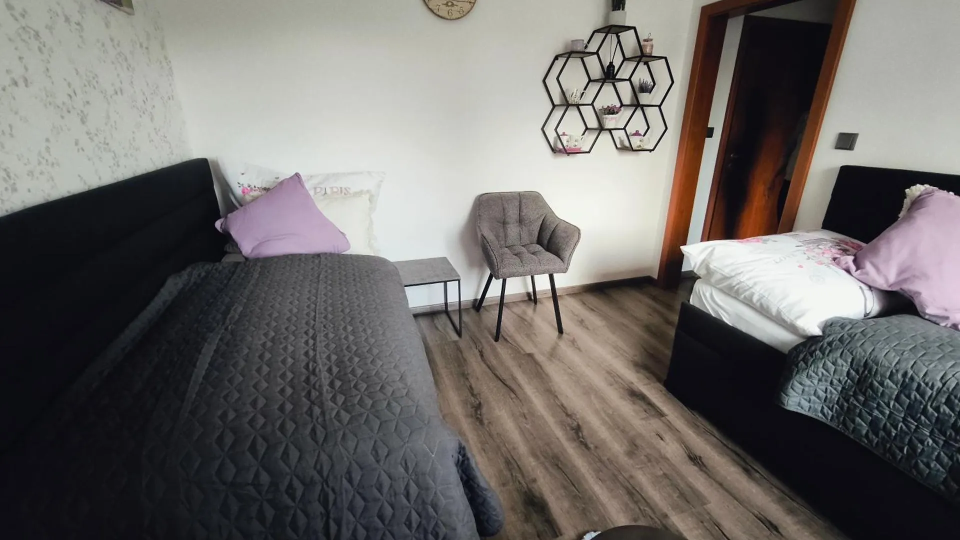 Gasthof Hotel Restaurace Pyramida Karlsbad Tschechische Republik